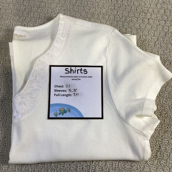 St‎ Johns Bay White Embroidered Neck V-Neck Top M Medium Short Sleeve Casual - Picture 4 of 4